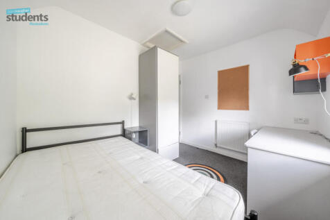 b4e6e3f8-a0d7-463...