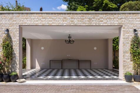Outdoor Tea Room