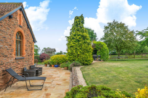 1288999-4-6826eca...