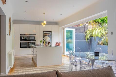Kitchen/Living Room