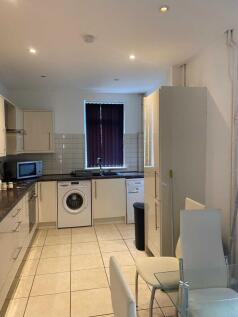 4 Bedroom Terraced in M14 6QH