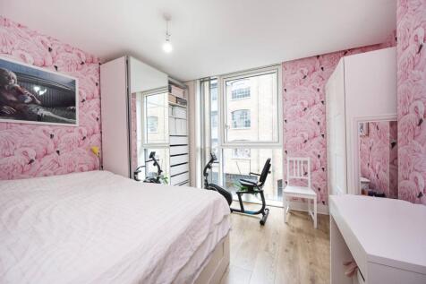 1 bed, 1 bath Flat in London - Photo 1