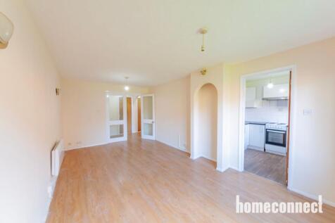 Living Room / Dining