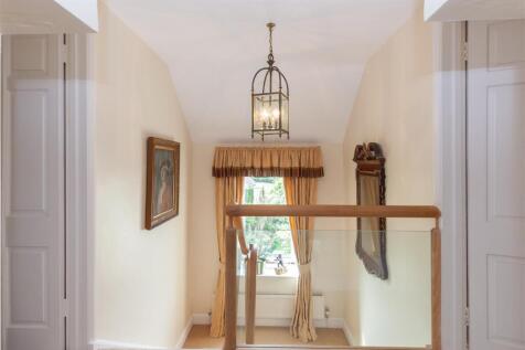 First Floor Landing 2.jpg