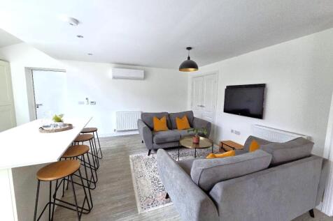 Kitchen - Dining - Family room