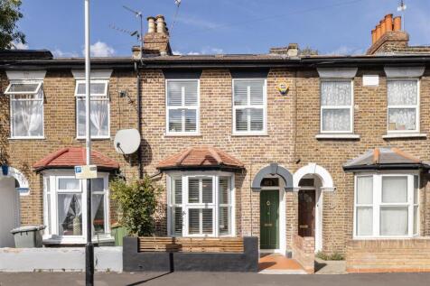 St John's Terrace E7