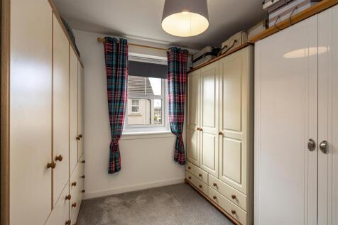 8 Knoll Park Avenue Galashiels 29.JPG