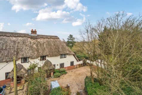 1427472-2-69b886d...