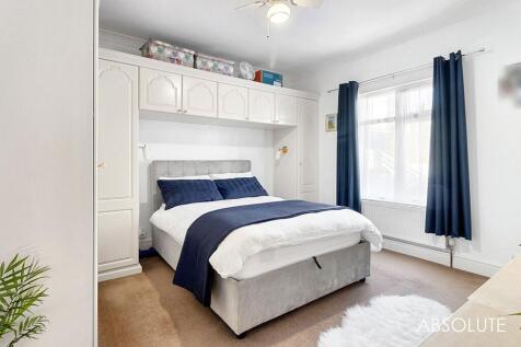 Maisonette bedroom 1