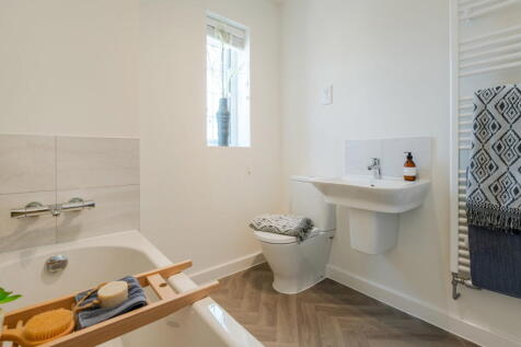 Lyttelton---Somerton-Mead-Bathroom-3