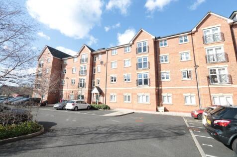 Ryan Baker Estate Agents are proud to present this spacious 2 bed apartment situated in the popular development of Ladybarn Court. Close to local shops such as Sainsburys and just a short walk to MMU