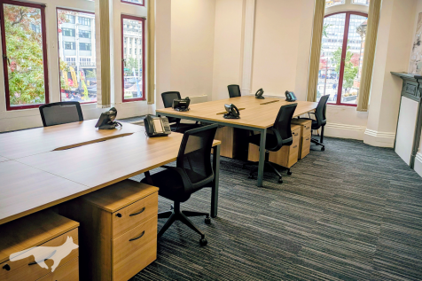 Office: > 8 Desks