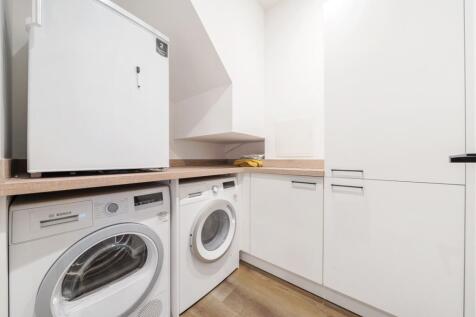 1385899-24-69272e...