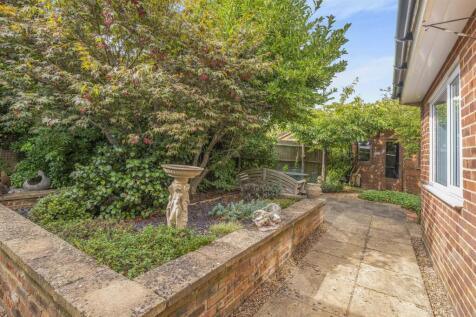 2 Poplar Close, Banbury-13.jpg