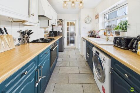 Presented by Clinton at EweMove Bexleyheath and D