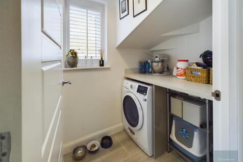 CAM02558G0-PR0203-ST