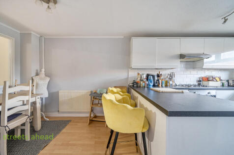 872bd55d-a404-470...