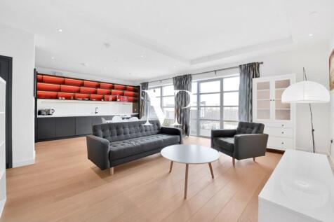 AMZING VIEW**LUXURY AMENITIES**PARKING OPTIONAL**MODERN perfectly positioned on the 10th floor of Kent Building, dual aspect 2 bedroom apartment benefits large private balcony and amazing views. Luxur