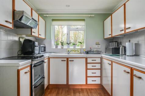 48 FONTWELL AVENUE - TN394ES - PHOTO (3).jpg