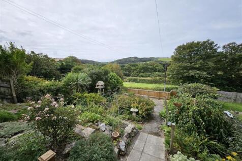Front Gardens