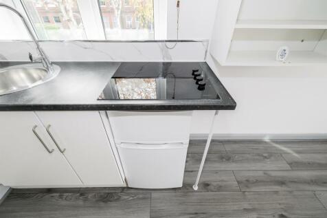 Studio 4, 84 Elphinstone Road-25_web.jpg