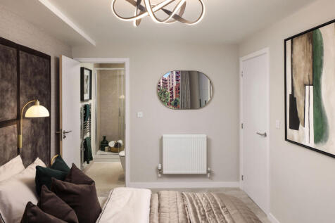 Royal Gateway - side view photo of bedroom with a glimpse to the ensuite