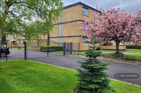 2 Bed Flat, Birch Close, B17 We are proud to offer this delightful 2 bedroom, 1 bathroom flat in a great location. Available to move in from 21 August 2026, this property benefits from available... **