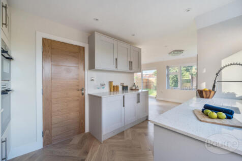 6994289f-29e1-44b...