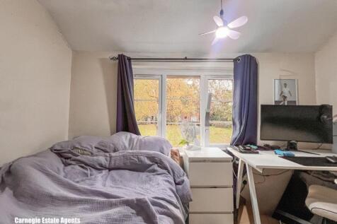 Knighstifeld 258-08.jpg