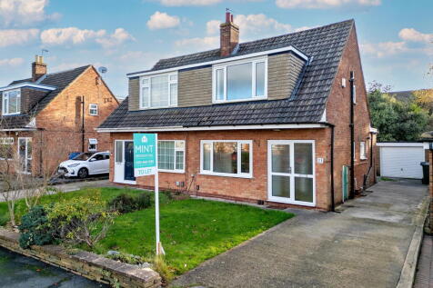 Beautifully presented three-bedroom semi-detached home, ideally situated in a popular residential area close to local schools. Features include a modern kitchen and bathroom, three generously sized be