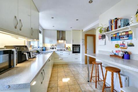 Kitchen_3.jpeg