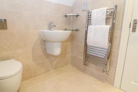 Annexe shower room