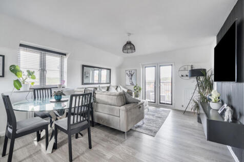 1348745-8-68b97d4...