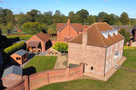 Elevated Side Aspect 943