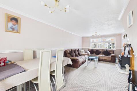 Through Lounge/Dining Room