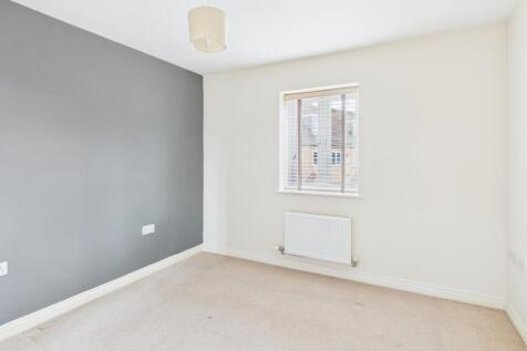 CAM02545G0-PR0507-STILL008