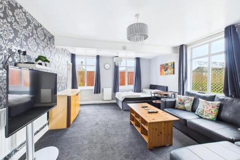 Open Plan Kitchen/Living Room