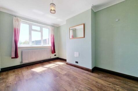 Dining Room: