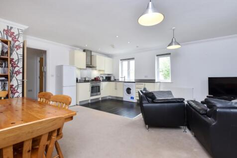 Open Planned Livi...