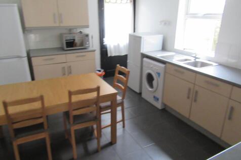 5 Bedroom Terraced in DE1 1GL