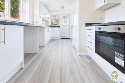 CAM01543G0-PR0168-STILL020