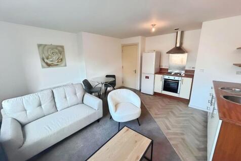 Available From 9th July with PARKING! NPP Residential are pleased to present this recently refurbished apartment in the sought-after City Point development. Ideally located near the amenities of Manch