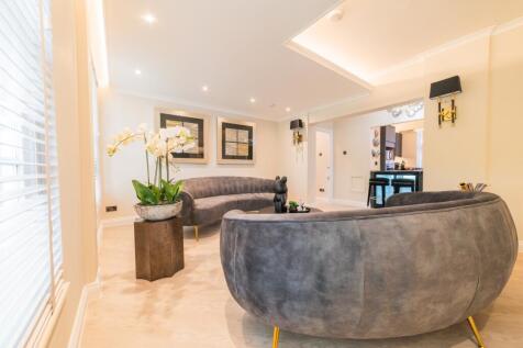 Award-winning Media team on EVERY Listing_9