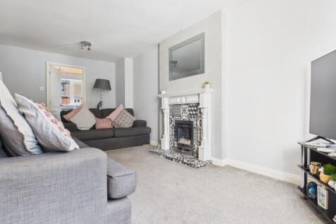 CAM03729G0-PR0155-STILL007