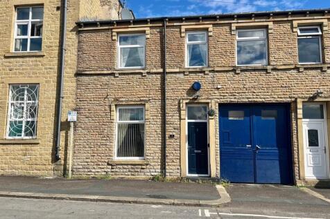 Bramleys Estate Agents - Ray Street - Auction - Hu