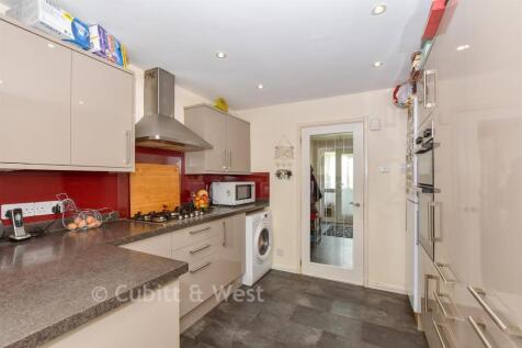 Kitchen/Dining Area