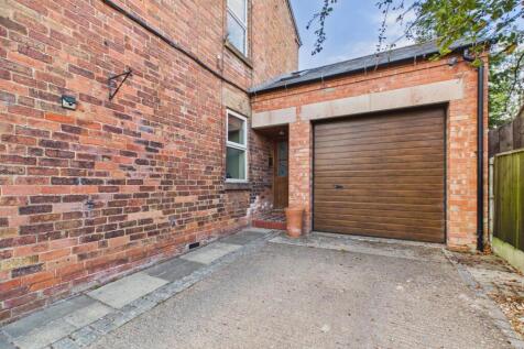 Attached Garage