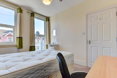 23 Hollingbury Road Bedroom 5