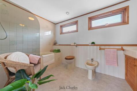 128a Higham lane-12.jpg