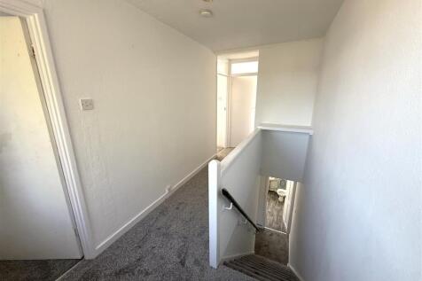Landing/Stairs